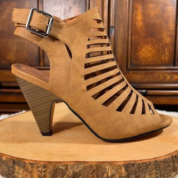 NWOT Charles Albert New York Tan Vegan Suede Laser Cut Side Zip Open Toe Shoe - Picture 6 of 14